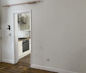 4 bedroom terraced house to rent - Photo 1