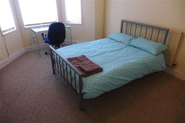 4 Bed Terraced House, Ellys Road, CV1 - Photo 1