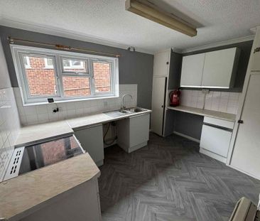 2 bedroom maisonette to rent - Photo 5