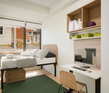 Meridian on Queen Student Living — 3 Bedroom 2 Bathroom - Photo 4