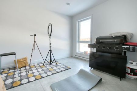 Appartement à louer - Longueuil (Saint-Hubert) (Centre) Appartement à louer - Longueuil (Saint-Hubert) (Centre) - Photo 2