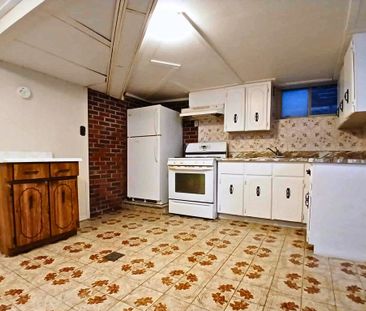 For Lease - 310 Westwood Avenue Unit# Lower Level, Toronto, Ontario - Photo 5