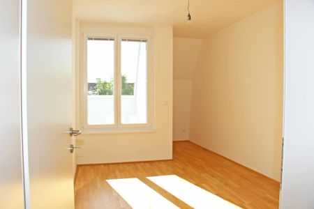4 Zimmer im Dachgeschoss mit Terrasse - Photo 3