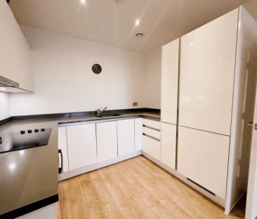 1 Bedroom 1 Bathroom Flat103 - Photo 5