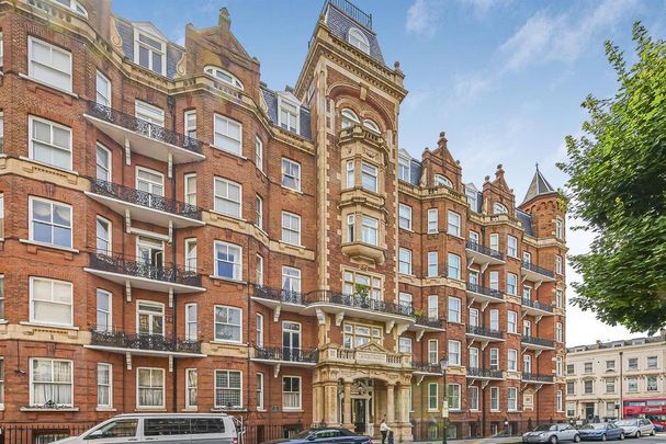 4 bedroom flat to rent - Photo 1