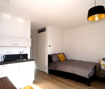 Te huur: Studio Schiedamsesingel in Rotterdam - Foto 1