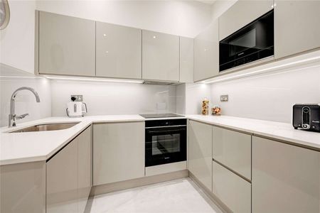 An immaculate two-bedroom lateral apartment, located in the heart of prestigious Mayfair. - Photo 4