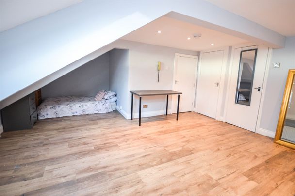 Apartment to rent in Westgate Road, Newcastle City Centre, NE4 - Photo 1