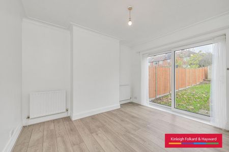 3 bedroom terraced house to rent - Photo 2