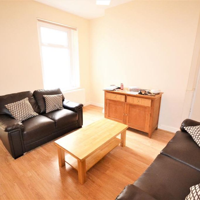 4 bedroom house to rent - Photo 1