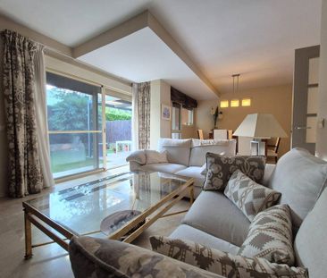 4 room luxury House for rent in Alcalá de Guadaira, Andalusia - Photo 1