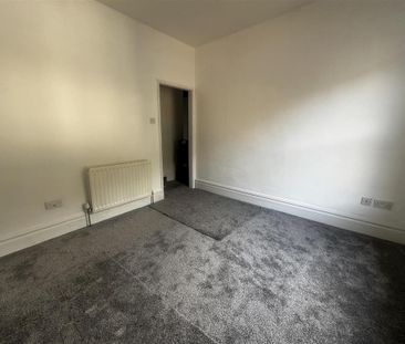 1 bedroom property to rent - Photo 4