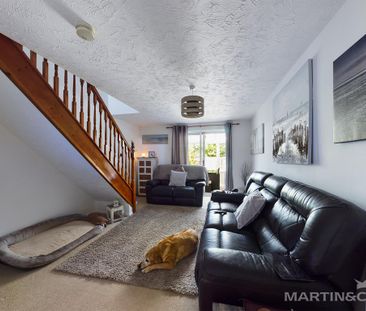 2 bedroom terraced house to rent - Photo 2