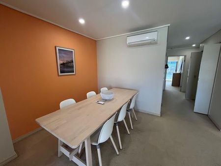 Furnished Beachside Apartment in a Convenient Coastal Location - Photo 2