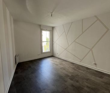 Location Appartement 1 pièce 21m² ORLEANS 45000 - Photo 3