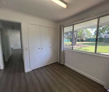 Quiet Cul-de-Sac Living - Walk to Town & Parklands - Photo 4