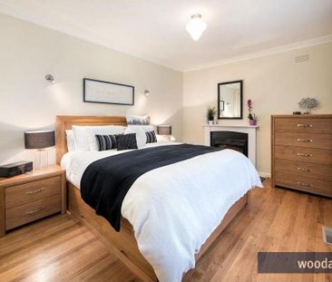 Modern Family Home - BOX HILL HIGH SCHOOL ZONE - Photo 5