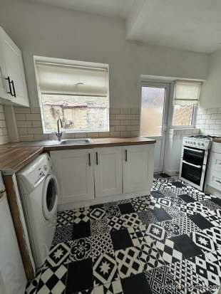 2 bedroom property to rent in Liverpool - Photo 4