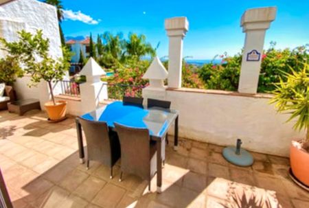 Apartamento de alquiler en La Quinta - Photo 3