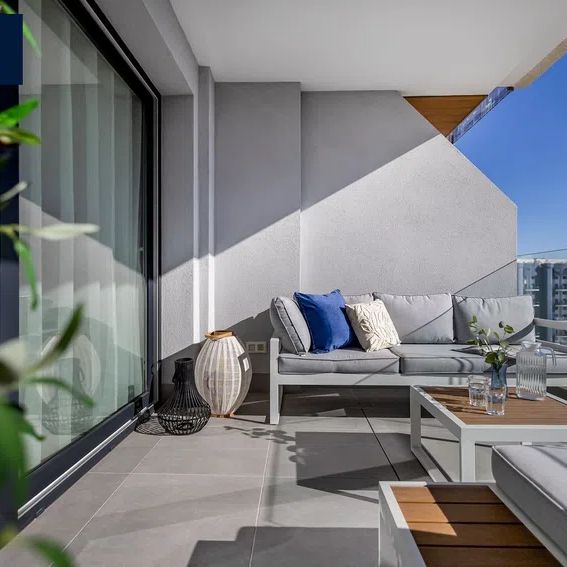 Alquiler de piso en Avenida de las Olas s/n - Photo 1