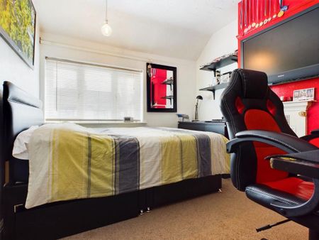 3 bedroom semi-detached house to rent - Photo 4