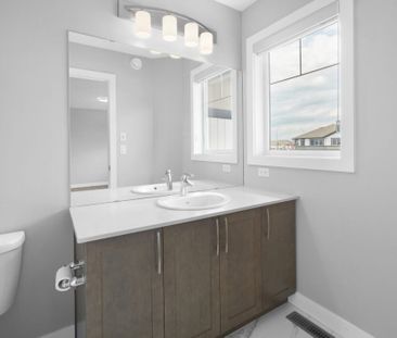 Edmonton Unfurnished duplex Rental in Edgemont - Modern 3-Bedroom H... - Photo 3