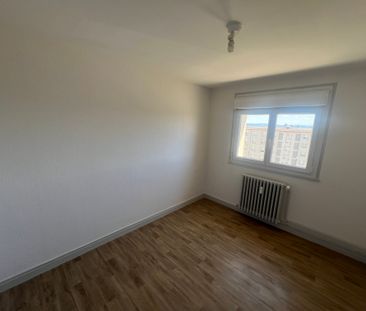 Location - Appartement T4 - 73 m² - Montbéliard - Photo 2