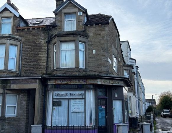 Wellington Terrace, Morecambe - Photo 1