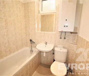 Příjemný byt 2+kk / 39 m - Photo 5