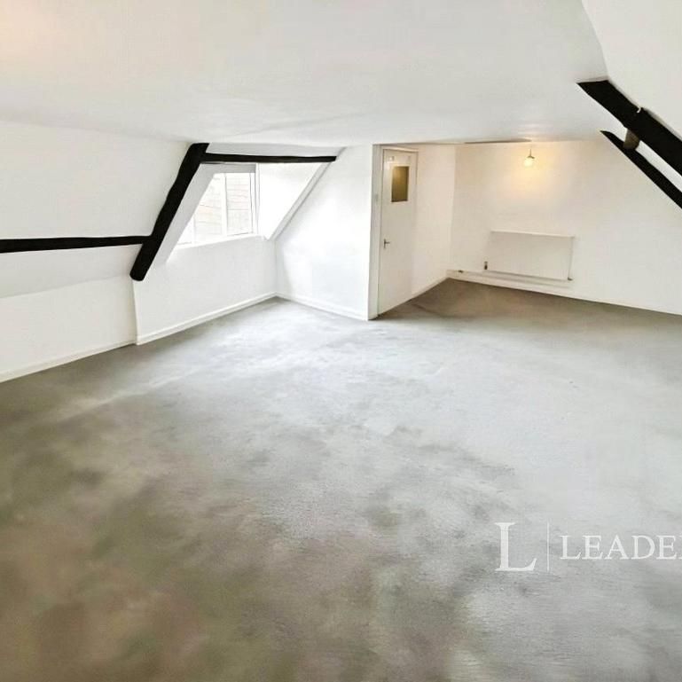 4 bedroom flat to rent - Photo 1