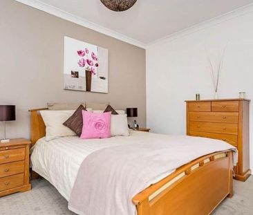 Modern Home in Fantastic Location - Photo 6