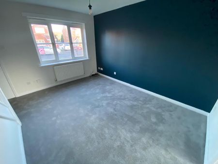 2 bedroom semi-detached house to rent - Photo 3