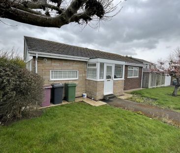 3 bedroom detached bungalow to rent - Photo 1