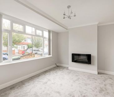 4 bedroom terraced house to rent - Photo 1