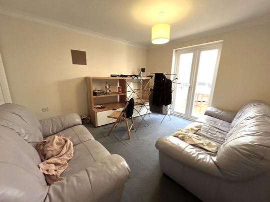 6 bedroom detached house to rent - Photo 1