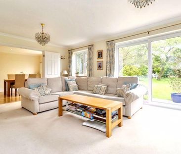 5 bedroom detached house to rent - Photo 2