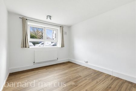 Mere Close - Photo 3