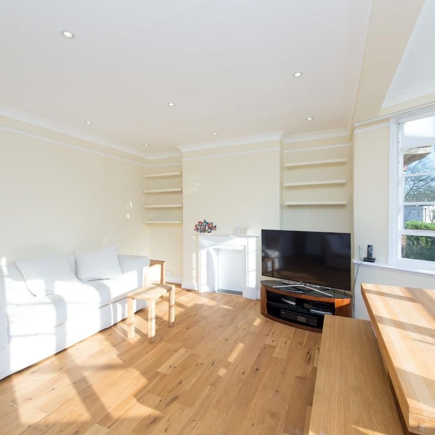 Wedderburn Road, Belsize Park, London - Photo 1