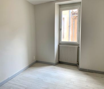 Location Appartement 3 pièces 55m² CAHORS 46000 - Photo 3