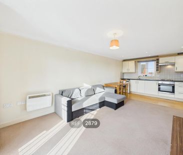 2 bedroom flat to rent - Photo 2