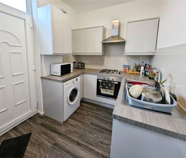 1 bedroom in a house share to rent - Photo 6