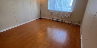 ***$1750 - 1 bedroom apartment -Main Street*** - Photo 2