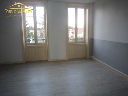 CHARLIEU R.DES ECOLES T2 52M² - Photo 4
