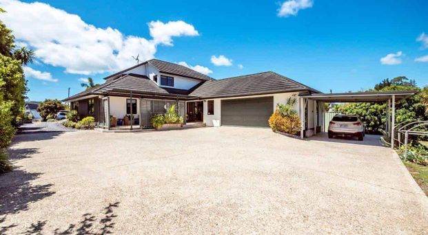 Relax and enjoy the space - Photo 1