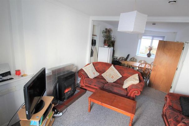 5 bedroom house to rent - Photo 1