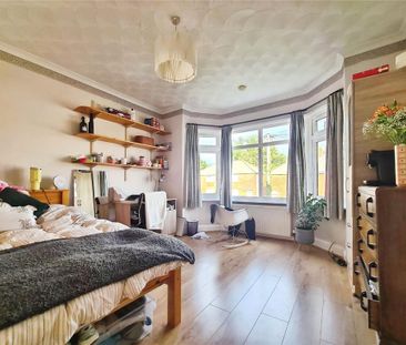 4 bedroom semi-detached house to rent - Photo 2