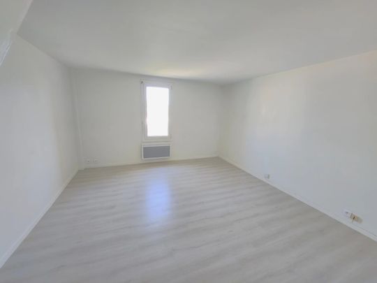 Location Appartement 2 pièces 31m² AIX EN PROVENCE 90ème - Photo 1