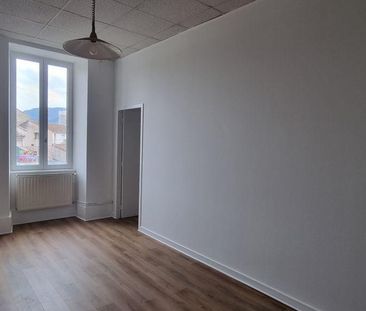 Location Appartement 3 pièces 77m² PRIVAS 07000 - Photo 3