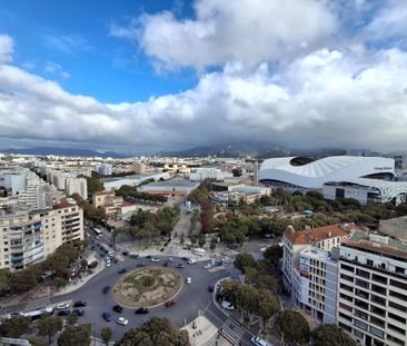 Appartement 2 pièces 42m2 MARSEILLE 8EME 938 euros - Photo 1