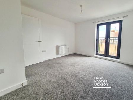 2 bedroom flat to rent - Photo 3